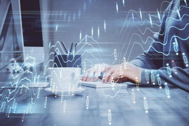 Adam ile mali grafik çift pozlama arka planda ofiste çalışır. Analiz kavramı.