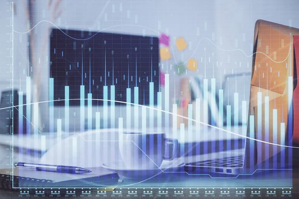 Gráfico y tabla bursátil con fondo informático. Exposición múltiple. Concepto de análisis financiero. —  Fotos de Stock