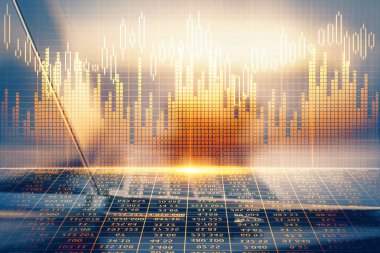 Forx çizelgesine ve bilgisayarla çalışma alanına çift pozlama. Uluslararası çevrimiçi ticaret kavramı.