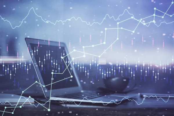 Finanzgrafik bunte Zeichnung und Tabelle mit Computer auf dem Hintergrund. Doppelbelichtung. Konzept der internationalen Märkte. — Stockfoto