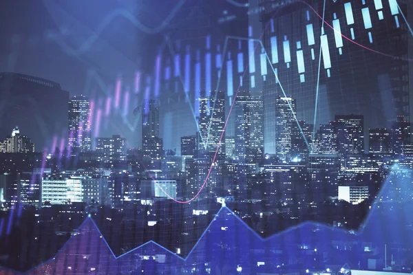 Gráfico financiero sobre paisaje nocturno de la ciudad con edificios altos de fondo multi exposición. Concepto de análisis . — Foto de Stock