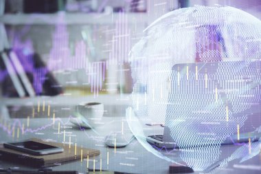 Forx çizelgesine ve bilgisayarla çalışma alanına çoklu maruz kalma. Uluslararası çevrimiçi ticaret kavramı.