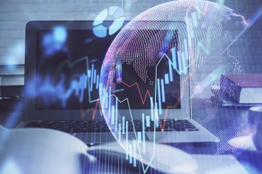 Çizelgeye, finansal bilgilere ve bilgisayar geçmişi olan çalışma alanına iki kez maruz kalmış. Uluslararası çevrimiçi ticaret kavramı.