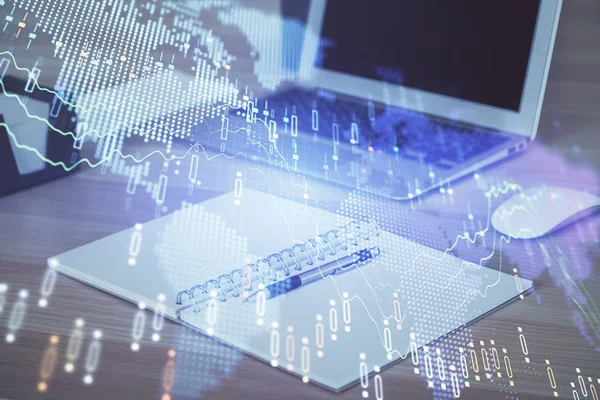 Gráfico financeiro desenho colorido e tabela com computador no fundo. Dupla exposição. Conceito de mercados internacionais. — Fotografia de Stock