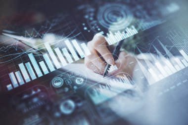 Finansal Forex grafik eller notları arka plan alarak görüntülenir. Araştırma kavramı. Çoklu pozlama