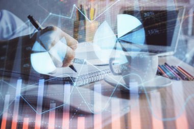 Finansal grafik el notları arka plan alarak üzerinde çizilmiş. Araştırma kavramı. Çift Pozlama