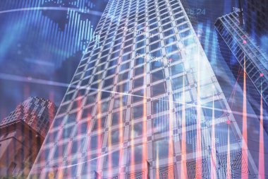 Yüksek binaların arka planında çoklu pozlama olan eski şehir haritası. Finansal araştırma kavramı.