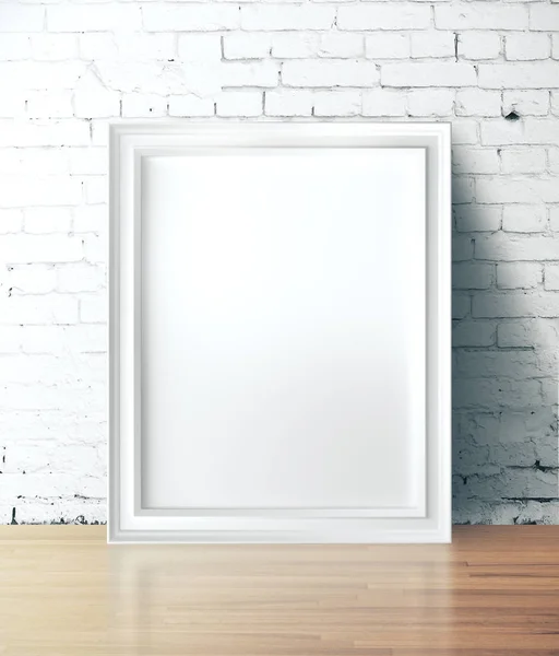 Cartaz em branco em uma parede de tijolo — Fotografia de Stock
