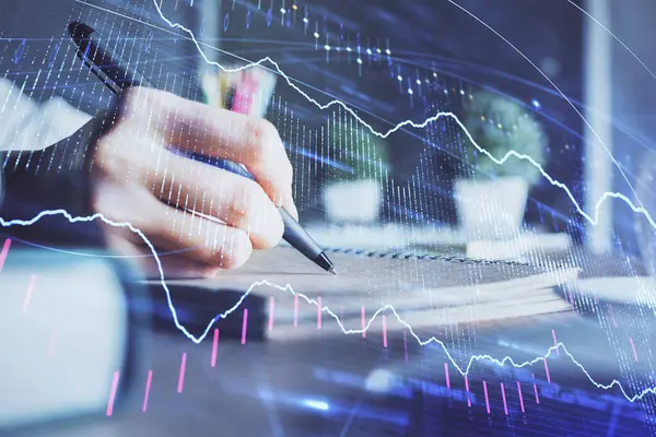 Gráficos de divisas financieras que se muestran en las mujeres mano tomando notas de fondo. Concepto de investigación. Doble exposición —  Fotos de Stock