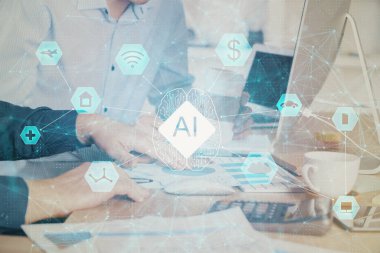 Bilgisayar geçmişi üzerinde çalışan bir adamla teknolojinin hologramına çifte maruz kalma. Büyük veri kavramı.