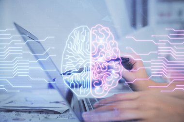 Bilgisayar ve beyin hologramı çizimleri üzerinde çalışan çok sayıda kadın eli var. Ai kavramı.