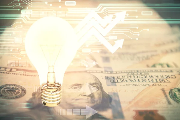Dubbel exponering av glödlampa ritning över usa dollar sedel bakgrund. Begreppet idé. — Stockfoto