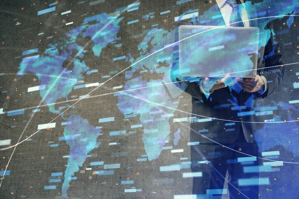 Dvojitá expozice datového internetového hologramu s člověkem pracujícím na počítači na pozadí. Koncept inovace. — Stock fotografie