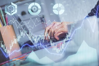 Bilgisayarda ve ön x grafik hologram çiziminde kadın eli yazarken çift pozlama. Borsa yatırım kavramı.