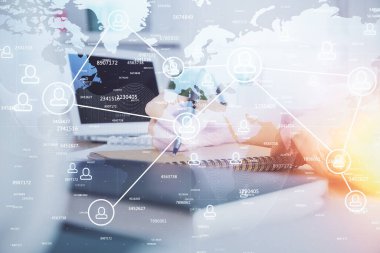 Kadınların el yazısı üzerine sosyal ağ temalı hologram. Uluslararası insanlar birbirine bağlanır. Çift pozlama