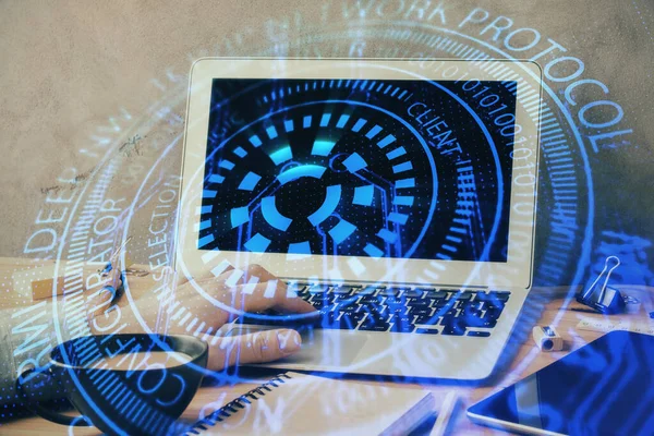 Double exposition de données hologramme thème internet avec l'homme travaillant sur ordinateur sur fond. Concept d'innovation. — Photo