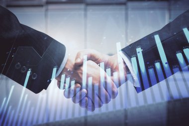 Forx grafik hologramı ve iki adamın el sıkışması. Borsa konsepti.
