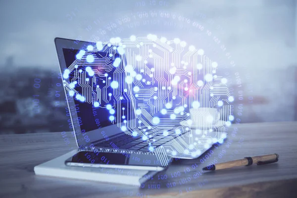 Multi exposición de mesa de trabajo con ordenador y holograma cerebral. Concepto de tormenta de ideas. —  Fotos de Stock