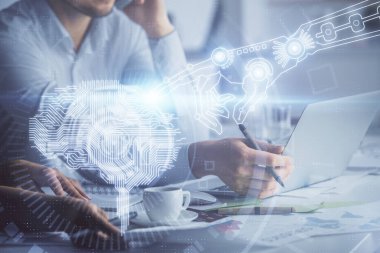 Kadın ve erkeğin birlikte çalıştığı ve beyinlerinin hologram çekerken çift pozlama. Zihinsel beyin fırtınası konsepti. Bilgisayar arkaplanı.