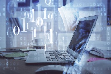 Bilgisayar ve teknoloji temalı çizimlere çifte maruz kalma. Yenilik kavramı.