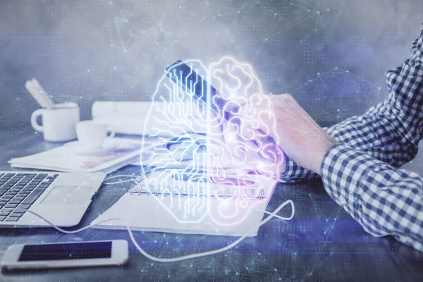 Doble exposición de la mano del hombre sosteniendo y usando un dispositivo digital y un dibujo del holograma cerebral. Concepto de datos. —  Fotos de Stock