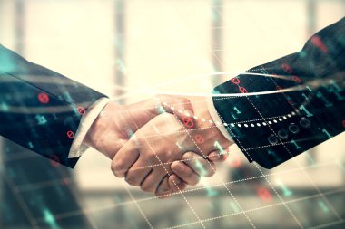 Forx grafik hologramı ve iki adamın el sıkışması. Borsa konsepti.