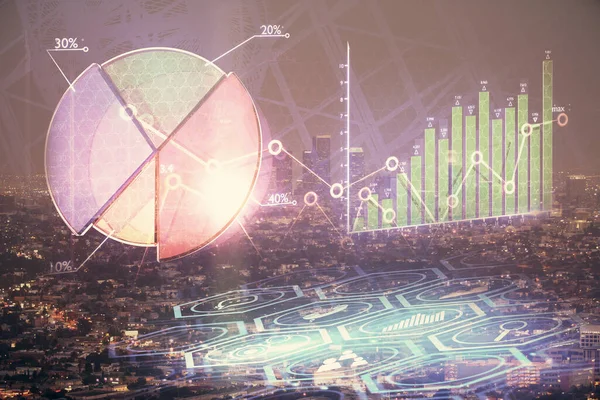 Gráfico financeiro sobre paisagem da cidade noturna com edifícios altos de fundo exposição dupla. Conceito de análise . — Fotografia de Stock