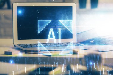 Masaüstü bilgisayar ve teknoloji temalı holograma çoklu maruz kalma. Yazılım geliştirme kavramı.