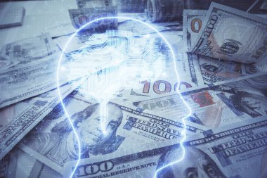 Beynimizin dolar banknotlarının arka planına iki kez çekilmesi. Teknoloji konsepti.