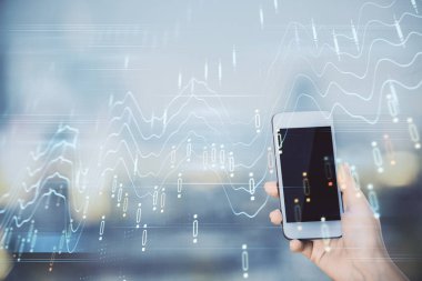 Ön x çizelgesine çift pozlama, hologram çizimi ve cep telefonu kullanan bir kadın. Borsa konsepti.