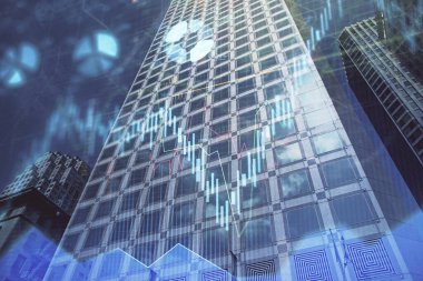 Yüksek binaların arka planında çoklu pozlama olan eski şehir haritası. Finansal araştırma kavramı.