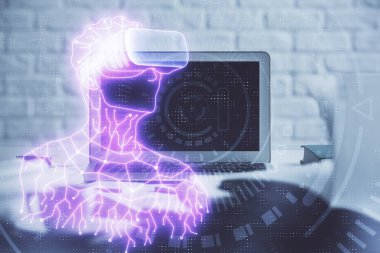 AR tema simgesi olan bilgisayar masaüstünde. Çoklu maruz kalma. Artırılmış gerçeklik kavramı.