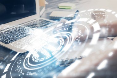 Veri çözeltisi hologramı ile arka plan üzerine yazılan ellere çoklu maruz kalma. Teknoloji konsepti.