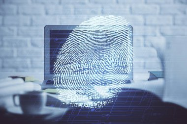 Ofisteki bilgisayarın parmak izi çizimi. Çifte maruziyet. İş veri güvenliği kavramı.