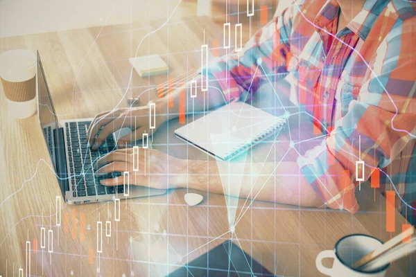 Multi blootstelling van forex grafiek met de mens werken op de computer op de achtergrond. Begrip marktanalyse. — Stockfoto