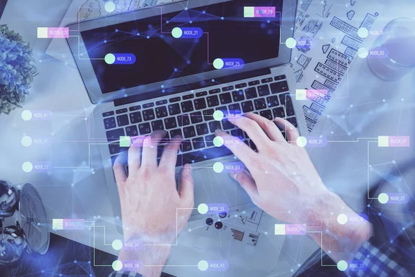 Dubbel exponering av män händer skriva över datorns tangentbord och data tema hologram ritning. Högst upp. Teknikkoncept. — Stockfoto