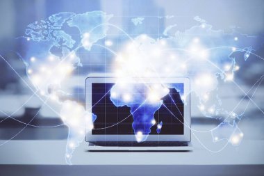 İş teması simgelerinin çifte pozlandırılması ve bilgisayar geçmişi olan çalışma alanı. Başarı kavramı.