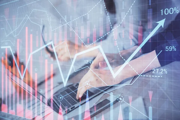 Multi exponering av kvinnliga händer skriva på dator och finansiella diagram hologram ritning. Begreppet börsanalys. — Stockfoto