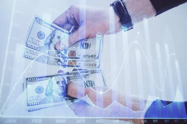 Multi esposizione del grafico finanziario che disegna l'ologramma e le fatture dei dollari degli Stati Uniti e le mani dell'uomo. Concetto di analisi. — Foto Stock