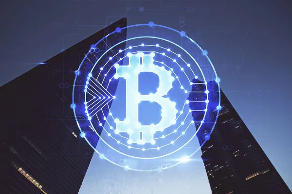 Multi-Exposition von Kryptowährung Thema Hologramm Zeichnung und Stadt veiw Hintergrund. Konzept von Blockchain und Bitcoin. — Stockfoto