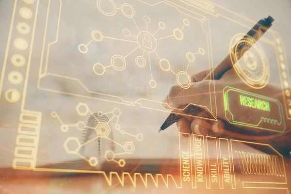 Doble exposición de la escritura manos en el fondo con holograma de solución de datos en el frente. Concepto tecnológico. De cerca. —  Fotos de Stock