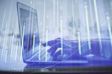 Bilgisayarda ve ön x grafik hologram çiziminde kadın eli yazarken çift pozlama. Borsa analizi kavramı.