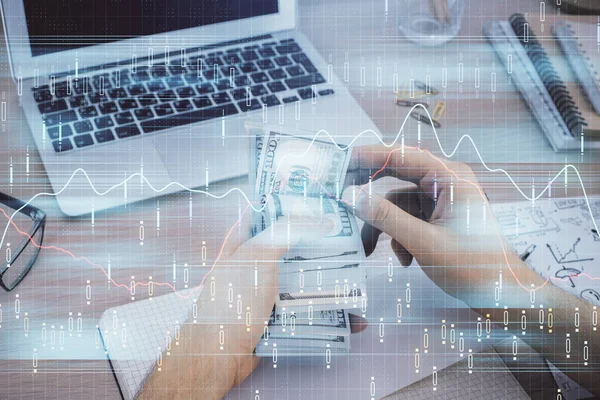 Multi blootstelling van de financiële grafiek tekenen hologram en Amerikaanse dollars rekeningen en man handen. Analyse concept. — Stockfoto