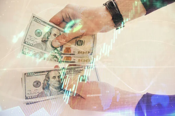 Expunerea multiplă a hologramei grafice financiare și a bancnotelor de dolari americane și a mâinilor omului. Conceptul de analiză . — Fotografie, imagine de stoc