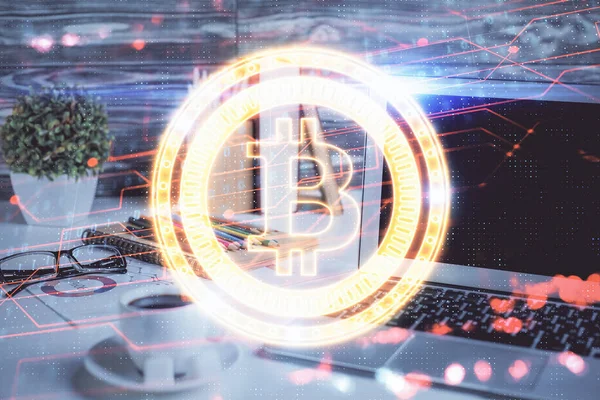 Paparan ganda blockchain dan kripto ekonomi tema hologram dan tabel dengan latar belakang komputer. Konsep dari bitcoin cryptocurrency. — Stok Foto