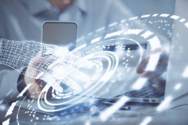 Elinde kredi kartı ve veri teması çizimi olan bir adamın ellerine iki kez maruz kalmış. E-ticaret ve teknoloji kavramı.