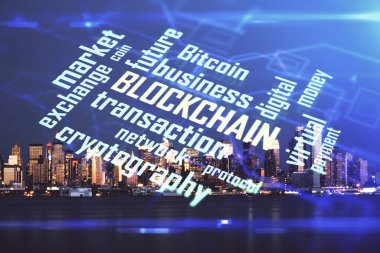 Kripto para birimi temalı hologram çizimine ve şehrin arka planına çoklu maruz kalma. Engelleme zinciri ve bitcoin kavramı.
