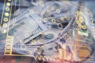 İki kez veri temasına maruz kalınca dolar banknotları arka planda kalıyor. Teknoloji konsepti.