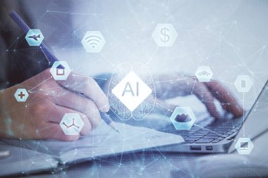 Bilgisayar ve veri temalı hologram çizimleri üzerinde çalışan kadın ellerine çok fazla maruz kalma. Teknoloji kavramı.