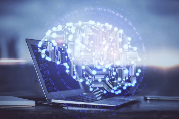 Multiexponering av arbetsyta med dator och mänskligt hjärnhologram. Brainstorms koncept. — Stockfoto